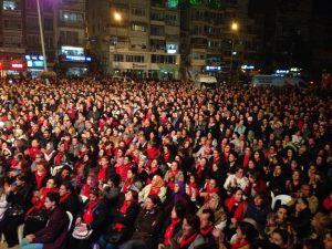 Edip Akbayram Sahne Menajeri,