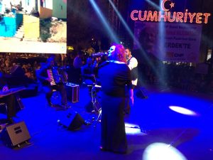 Güllü Konser Fiyatları,