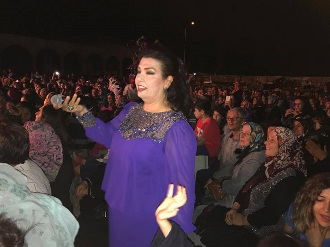 Gülşen Kutlu Sahne Konser Fiyatı,