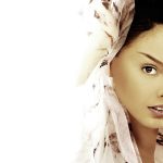 Ebru Gündeş Menejer İletişim,