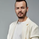 Deha Bilimlier Menajeri Kim,