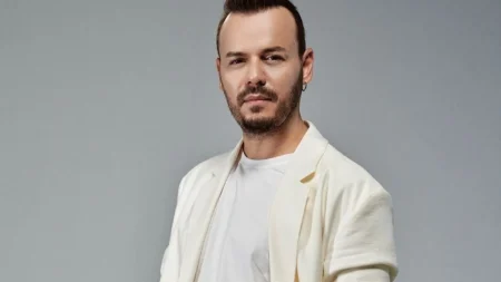 Deha Bilimlier Menajeri Kim,