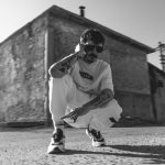 No.1 Resmi Menajeri,